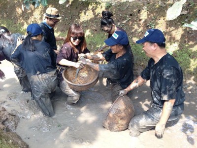 TIỀN GIANG - TÁT MƯƠNG BẮT CÁ