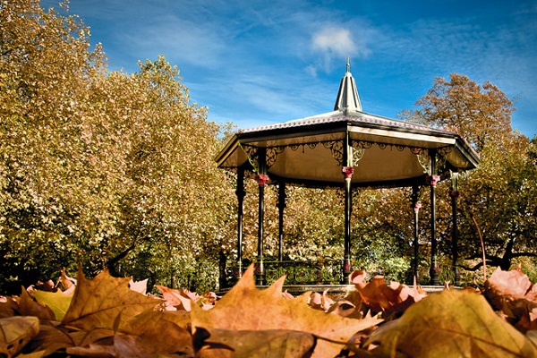london anh - Những thành phố mùa thu đẹp như chuyện cổ tích Châu Âu