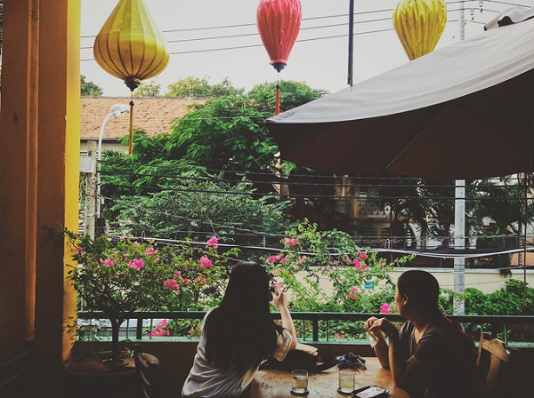 Quán cà phê như Hội An thu nhỏ giữa lòng Sài Gòn