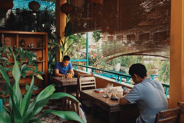 Quán cà phê như Hội An thu nhỏ giữa lòng Sài Gòn